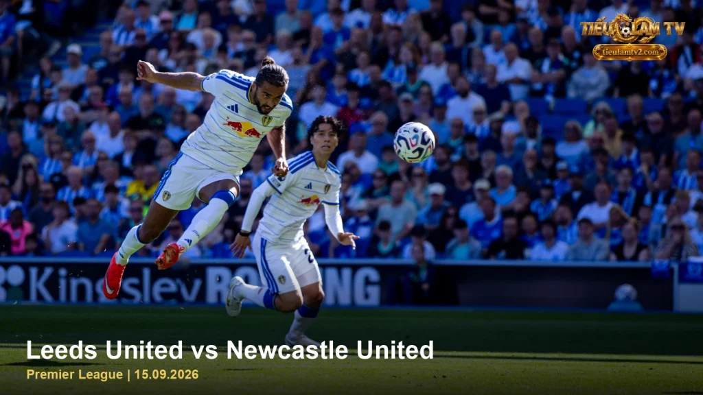 Một pha lên bóng của Leeds trước Brighton